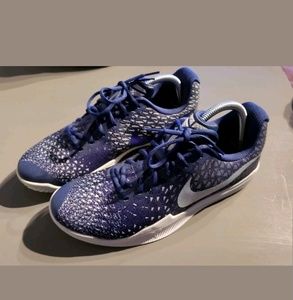 Nike Kobe Bryant Mamba Instinct Sz 10